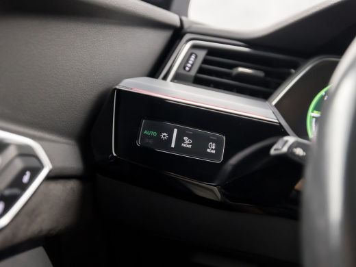 Audi e-tron 50 quattro 71 kWh S-Line Sport 313Pk Automaat (PANORAMADAK, LUCHTVERING, APPLE CARPLAY, GROOT NAV... ActivLease financial lease