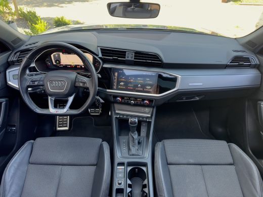 Audi Q3 45 TFSI e AUT6 S-LINE EDITION PANODAK LEDER NAVI DIGI-DASH APPLE-CARPLAY LED LMV PDC ActivLease financial lease