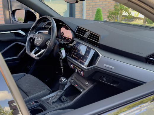 Audi Q3 45 TFSI e AUT6 S-LINE EDITION PANODAK LEDER NAVI DIGI-DASH APPLE-CARPLAY LED LMV PDC ActivLease financial lease