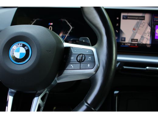 BMW X1 25 e xDrive M Sport | WEGKLAPBARE TREKHAAK | STOELVERWARMING | M-SPORT | CAMERA | PARK SENS V+A |... ActivLease financial lease