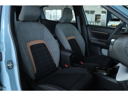 Citroën C3 Aircross 1.2 Hybrid 145pk Plus | Cruise Control | Camera | Carplay | Climate | Radio | Elektr. ramen ActivLease financial lease