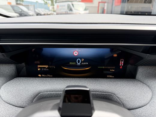 Citroën C5 Aircross 225pk Plug-In Hybrid Plus (Trekhaak - Elektrische Klep - Leder incl verwarming/koeling/massage/ge... ActivLease financial lease