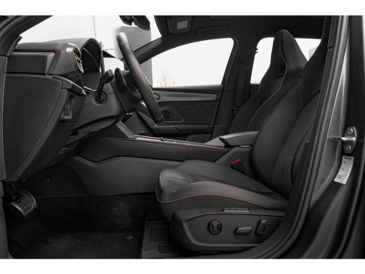 CUPRA Leon Sportstourer 1.5 TSI e-Hybrid 204pk Business | Panoramadak | Sennheiser | Camera | 18" | Alcantara ActivLease financial lease