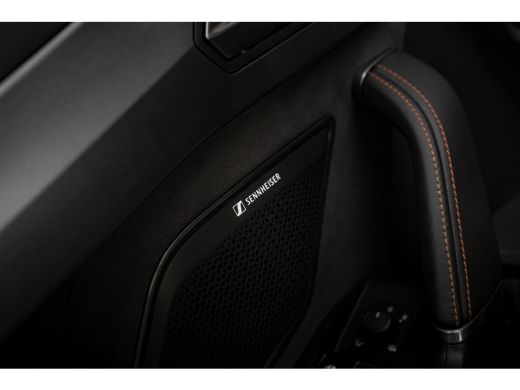 CUPRA Leon Sportstourer 1.5 TSI e-Hybrid 204pk Business | Panoramadak | Sennheiser | Camera | 18" | Alcantara ActivLease financial lease
