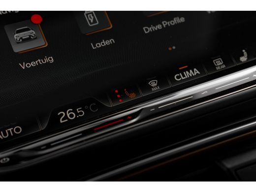 CUPRA Leon Sportstourer 1.5 TSI e-Hybrid 204pk Business | Panoramadak | Sennheiser | Camera | 18" | Alcantara ActivLease financial lease