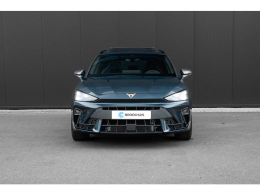 CUPRA Leon Sportstourer 1.5 TSI e-Hybrid 204pk Business | Panoramadak | Sennheiser | Camera | 18" | Alcantara ActivLease financial lease