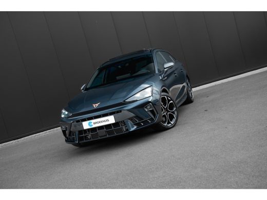 CUPRA Leon Sportstourer 1.5 TSI e-Hybrid 204pk Business | Panoramadak | Sennheiser | Camera | 18" | Alcantara ActivLease financial lease