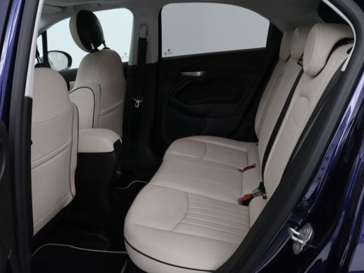 Fiat 500X 1.5 MHEV Yacht Club Capri | Vouwdak | Leder | Adaptive cruise | Camera | Carplay | Navigatie | Cl... ActivLease financial lease