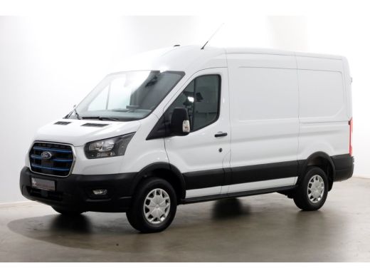 Ford E-Transit 350 L2H2 68 kWh Trend WLTP Range 317km 100% Elektrisch SOH 98,6% 05-2023 ActivLease financial lease