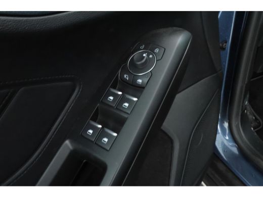Ford Focus 1.0 EcoBoost Hybrid Titanium Style Automaat, Hoge zit, Apple carplay, climate, ActivLease financial lease