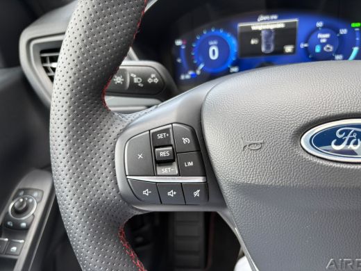 Ford Kuga 2.5 PHEV ST-Line Pano-dak/Camera/Elektr.-klep/Winter-pack/Parkeerhulp ActivLease financial lease