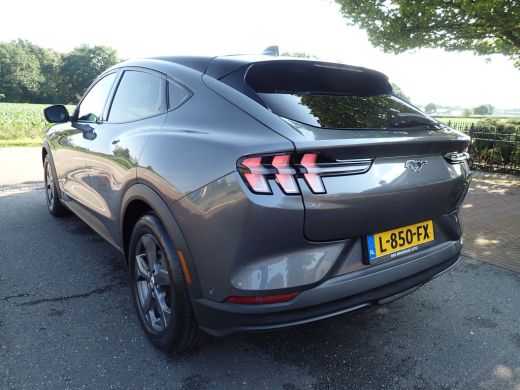 Ford Mustang Mach-E Mach-E RWD 75 kWh / SOH 92% / CARPLAY / 360&deg;CAMERA / STOEL-STUURVERWARMING ActivLease financial lease
