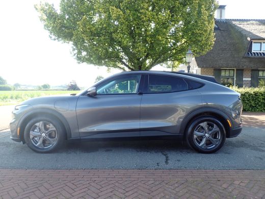 Ford Mustang Mach-E Mach-E RWD 75 kWh / SOH 92% / CARPLAY / 360&deg;CAMERA / STOEL-STUURVERWARMING ActivLease financial lease