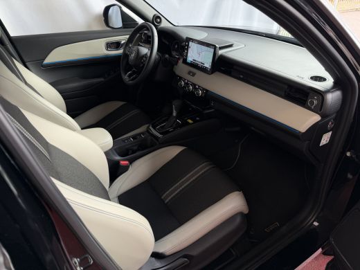 Honda HR-V 1.5 e:HEV ADVANCE STYLE PLUS PANORAMA BI-TONE LED 360.CAMERA ELEK.KLEP 18''LMV STOEL/STUUR VERW. ... ActivLease financial lease