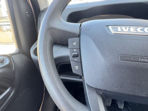 Iveco Daily 35S16 2.3 Automaat Bakwagen Laadklep Climate Control Meubelbak Koffer ActivLease financial lease