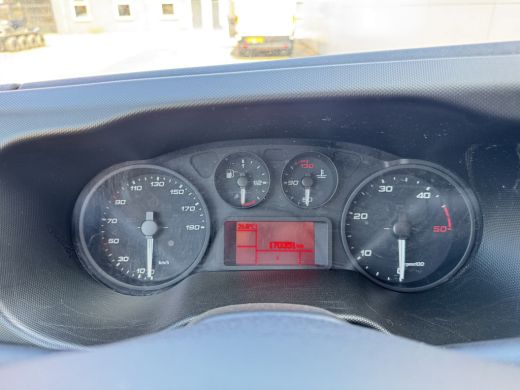 Iveco Daily 35S16 2.3 Automaat Bakwagen Laadklep Climate Control Meubelbak Koffer ActivLease financial lease