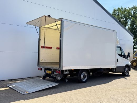 Iveco Daily 35S16 2.3 Automaat Bakwagen Laadklep Climate Control Meubelbak Koffer ActivLease financial lease