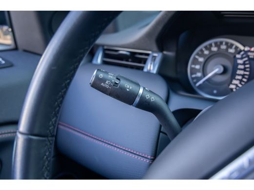 Land Rover Discovery Sport P300e 1.5 R-Dynamic SE | Trekhaak | Meridian audio | Camera | Cruise adaptief | Leder | Elec.stoe... ActivLease financial lease