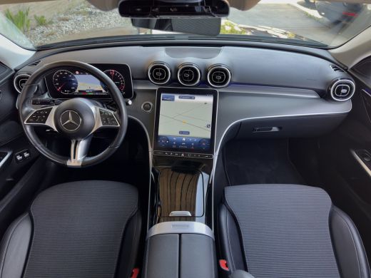 Mercedes-Benz C-Klasse 300 e AUT9 LUXURY LINE LEDER NAVI CAMERA DIGI-DASH APPLE-CARPLAY LED LMV PDC ActivLease financial lease