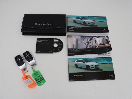 Mercedes-Benz CLA Shooting Brake 180 Business Solution Luxury | Leder | Trekhaak | Stoelverwarming | Camera | Wides... ActivLease financial lease