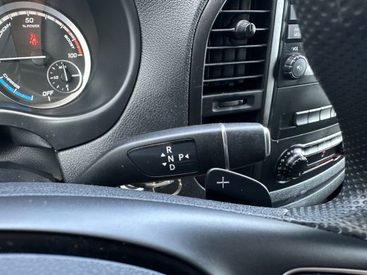 Mercedes-Benz eVito 66 kWh / FULL ELECTRIC / SOH 93% / L2H1 / 43.007 KM / INRICHTING / 1e EIG. / CAMERA / 3-ZITS / CR... ActivLease financial lease