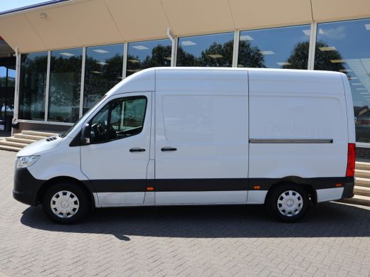 Mercedes-Benz Sprinter 316 2.2 CDI 163 PK AUT. L2H2 + 2 SCHUIFDEUREN | BREEDBEELD MBUX | TREKHAAK | CAMERA ActivLease financial lease