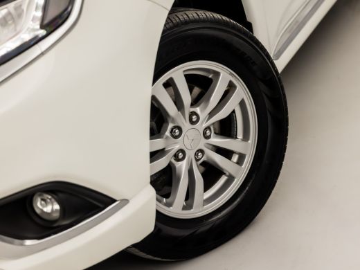 Mitsubishi Outlander Sport 2.4 PHEV Sport 225Pk Automaat (APPLE CARPLAY, 1e EIGENAAR, NAVIGATIE, CAMERA, GETINT GLAS, STOELV... ActivLease financial lease