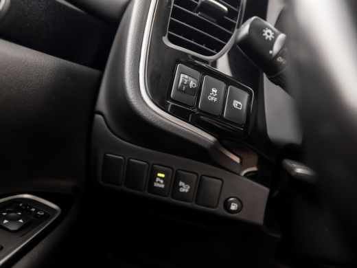 Mitsubishi Outlander Sport 2.4 PHEV Sport 225Pk Automaat (APPLE CARPLAY, 1e EIGENAAR, NAVIGATIE, CAMERA, GETINT GLAS, STOELV... ActivLease financial lease