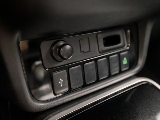Mitsubishi Outlander Sport 2.4 PHEV Sport 225Pk Automaat (APPLE CARPLAY, 1e EIGENAAR, NAVIGATIE, CAMERA, GETINT GLAS, STOELV... ActivLease financial lease
