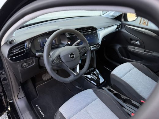 Opel Corsa 1.2 110PK Hybrid Edition Automaat | PARKEERSENSOREN V&A| STOELVERWARMING| CAMERA ACHTER| AIRCO| C... ActivLease financial lease