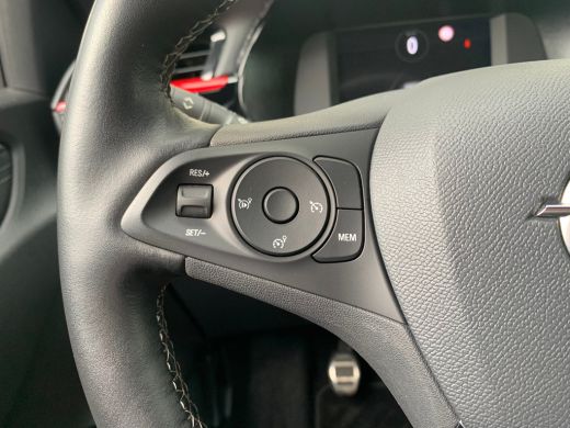 Opel Corsa 1.2 GS Line Airco | Camera | Cruise Control | DAB | Keyless | LED | LMV 16" | PDC V&A | Navi | ActivLease financial lease