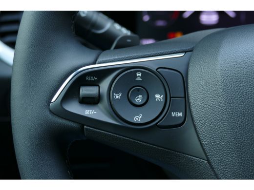 Opel Grandland 1.2 TURBO 130PK GS LINE AUTOMAAT / CAMERA / 18" LMV / LED / STUUR-STOELVERWARMING / NAVI / CLIMA ... ActivLease financial lease