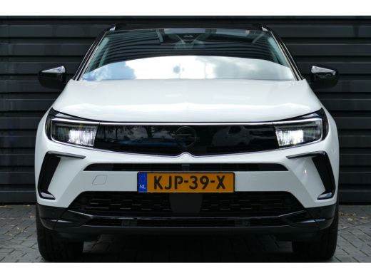 Opel Grandland 1.2 TURBO 130PK GS LINE AUTOMAAT / CAMERA / 18" LMV / LED / STUUR-STOELVERWARMING / NAVI / CLIMA ... ActivLease financial lease