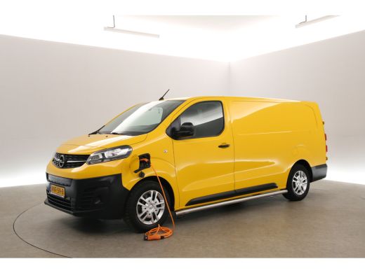 Opel Vivaro-e 50 kWh L3H1 | Snelladen | SOH 93% | Airco | Cruise | Camera | Carplay | 3 Zits | Parkeersens. ActivLease financial lease