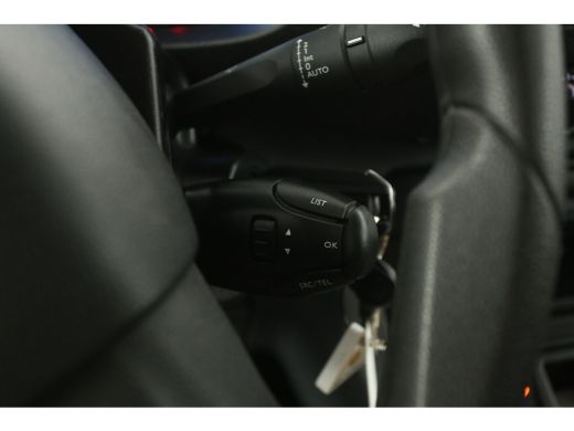 Opel Vivaro-e 50 kWh L3H1 | Snelladen | SOH 93% | Airco | Cruise | Camera | Carplay | 3 Zits | Parkeersens. ActivLease financial lease