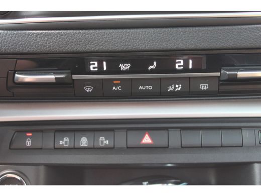 Opel Zafira e-Life L3H1 Innovation 75 kWh SOh 94,8% 7-PERS LEER PANO TREKHAAK 85000KM!!! ActivLease financial lease