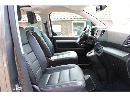 Opel Zafira e-Life L3H1 Innovation 75 kWh SOh 94,8% 7-PERS LEER PANO TREKHAAK 85000KM!!! ActivLease financial lease