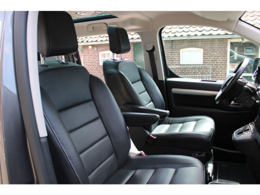 Opel Zafira e-Life L3H1 Innovation 75 kWh SOh 94,8% 7-PERS LEER PANO TREKHAAK 85000KM!!! ActivLease financial lease