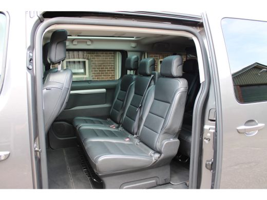 Opel Zafira e-Life L3H1 Innovation 75 kWh SOh 94,8% 7-PERS LEER PANO TREKHAAK 85000KM!!! ActivLease financial lease