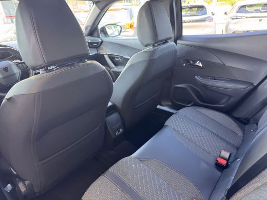 Peugeot 2008 1.2 Hybrid 136PK Allure Automaat | Camera Voor + Achter | Navigatie | Apple Carplay / Android Aut... ActivLease financial lease