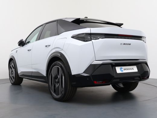 Peugeot e-3008 | Voorraad Voordeel &euro; 6700 | GT Exclusive | Adaptieve cruise control met Stop&Go functie | Elektr... ActivLease financial lease