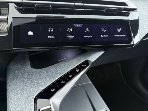 Peugeot e-3008 | Voorraad Voordeel &euro; 6700 | GT Exclusive | Adaptieve cruise control met Stop&Go functie | Elektr... ActivLease financial lease