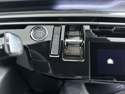 Peugeot e-3008 | Voorraad Voordeel &euro; 6700 | GT Exclusive | Adaptieve cruise control met Stop&Go functie | Elektr... ActivLease financial lease