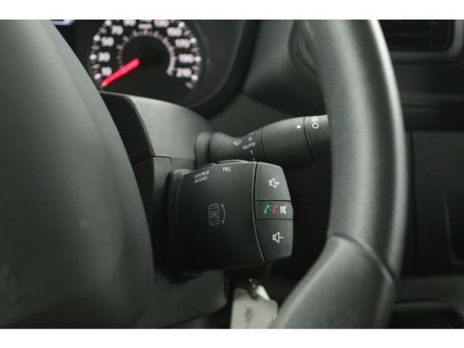 Renault Master 2.3 L2H2 | Airco | 3 Zits | Trekhaak | Parkeersens. | Elektrpakket ActivLease financial lease