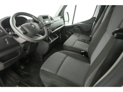 Renault Master 2.3 L2H2 | Airco | 3 Zits | Trekhaak | Parkeersens. | Elektrpakket ActivLease financial lease