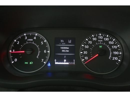 Renault Master T35 2.3 dCi 180PK L2H2 | Airco | Cruise | Camera | 3 Zits | Navi | Trekhaak | Imperiaal ActivLease financial lease