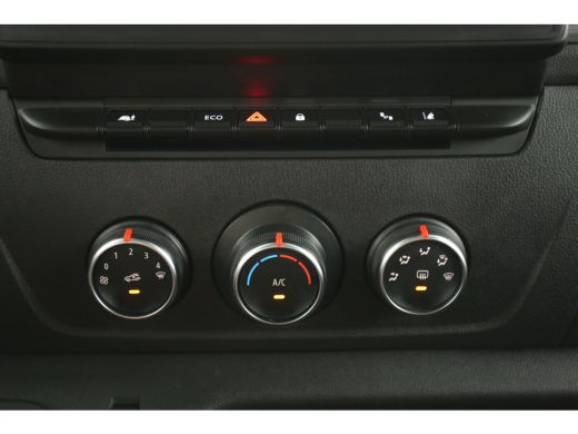 Renault Master T35 2.3 dCi 180PK L2H2 | Airco | Cruise | Camera | 3 Zits | Navi | Trekhaak | Imperiaal ActivLease financial lease