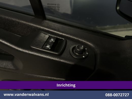 Renault Trafic 2.0 dCi 120pk L2H1 inrichting Euro6 Airco | Navigatie | Camera | LED | Trekhaak Cruisecontrol, Pa... ActivLease financial lease