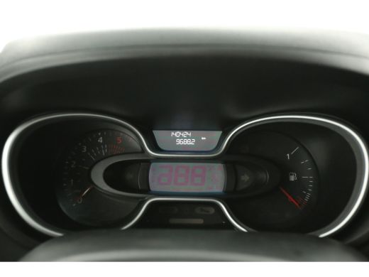Renault Trafic 2.0 dCi T29 L2H1 | Airco | Cruise | Camera | Trekhaak | 3 Zits | 2xSchuifdeur ActivLease financial lease