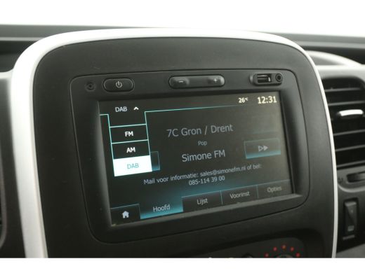 Renault Trafic 2.0 dCi T29 L2H1 | Airco | Cruise | Camera | Trekhaak | 3 Zits | 2xSchuifdeur ActivLease financial lease